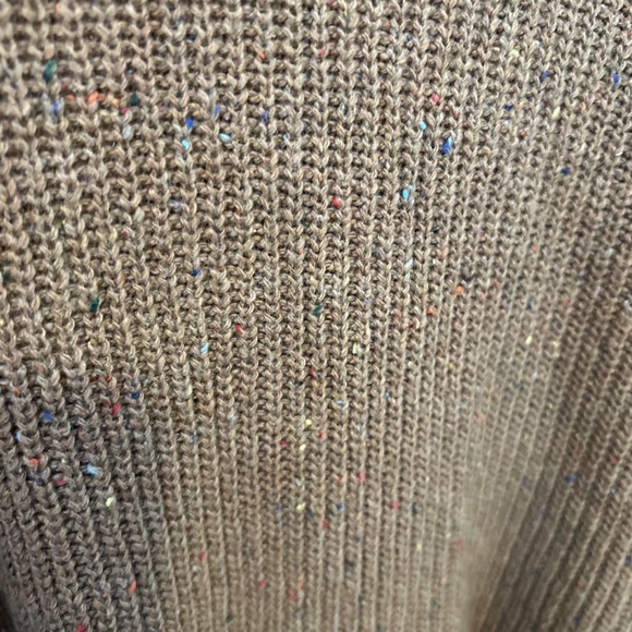 Brown distressed knit sweater with off shoulder 
Unique and stylish - Picture 6 of 8